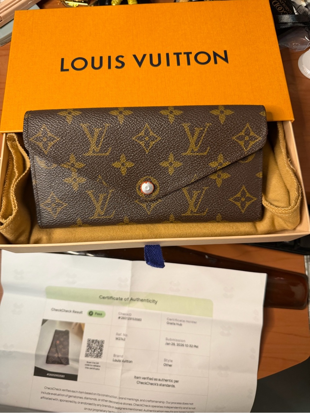Pre-Owned Louis Vuitton Sarah Monogram Canvas Continental Wallet in Brown & Gold - Picture 2 of 13